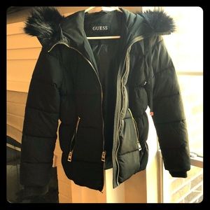 Guess coat never worn no tags women’s small